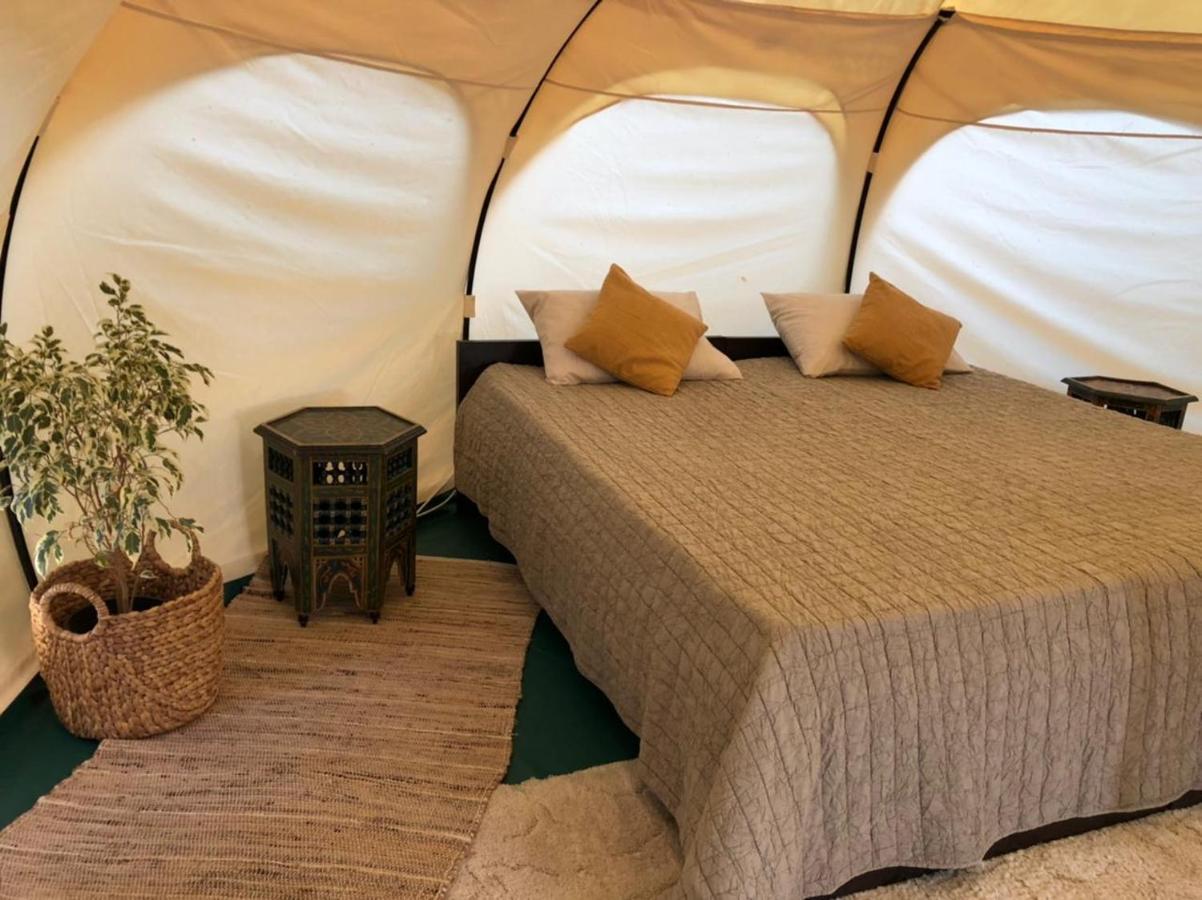 Vinsan Glamping & Wellness Centre Ξενοδοχείο Ελεούσα Εξωτερικό φωτογραφία